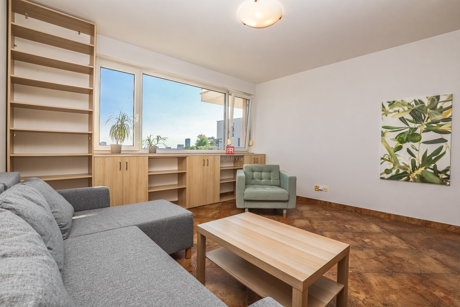 FOR RENT – spacious flat 85&nbsp;m2 with parking space, Tupeho street