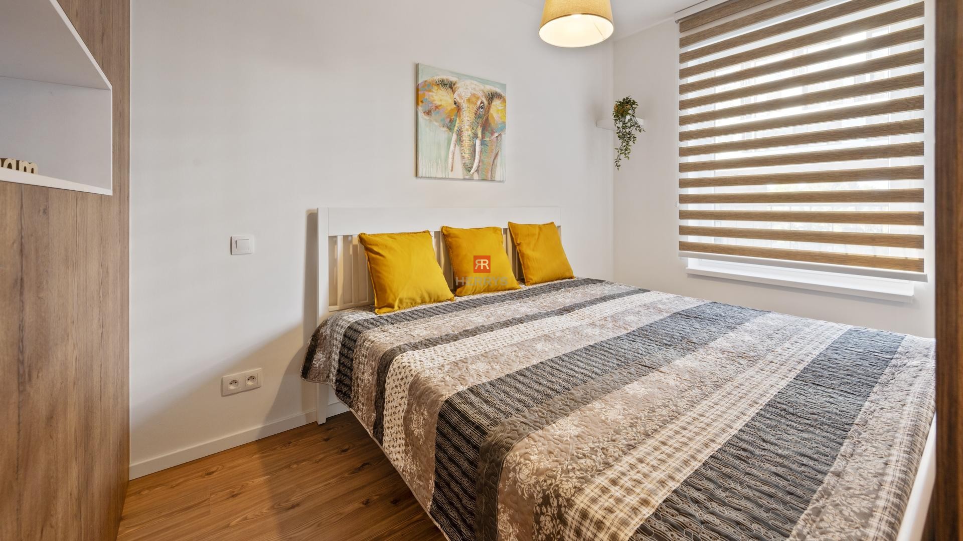 HERRYS - Na prenájom zariadený 1,5-izbový byt s parkovacím miestom v Slnečniciach - zóne Mesto