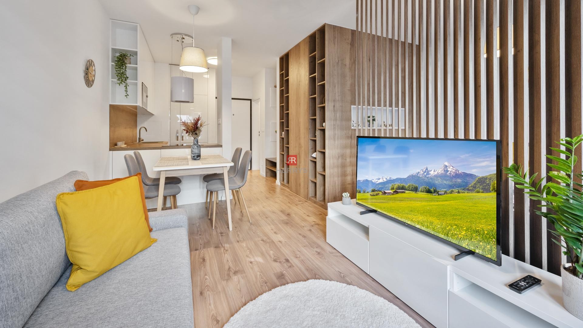 HERRYS - Na prenájom zariadený 1,5-izbový byt s parkovacím miestom v Slnečniciach - zóne Mesto