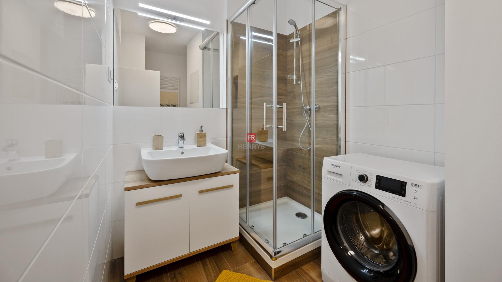 HERRYS - Na prenájom zariadený 1,5-izbový byt s parkovacím miestom v Slnečniciach - zóne Mesto