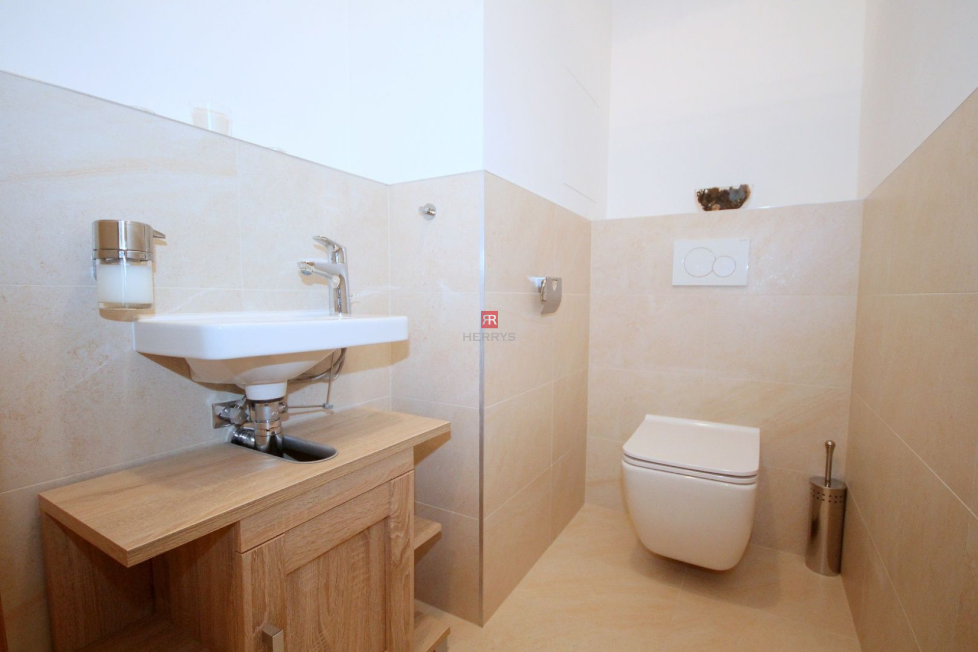 HERRYS - Fully furnished 2 bedroom apartment for rent in Old Town in Blumental residence