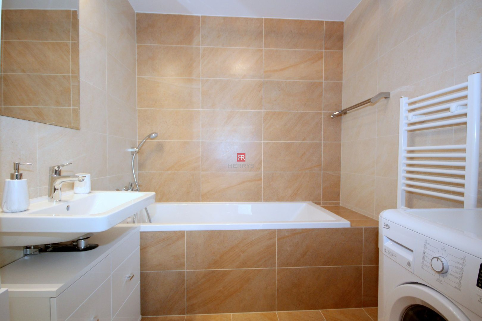 HERRYS - Fully furnished 2 bedroom apartment for rent in Old Town in Blumental residence