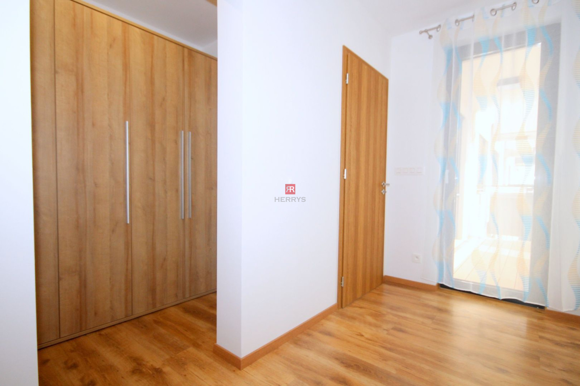 HERRYS - Fully furnished 2 bedroom apartment for rent in Old Town in Blumental residence