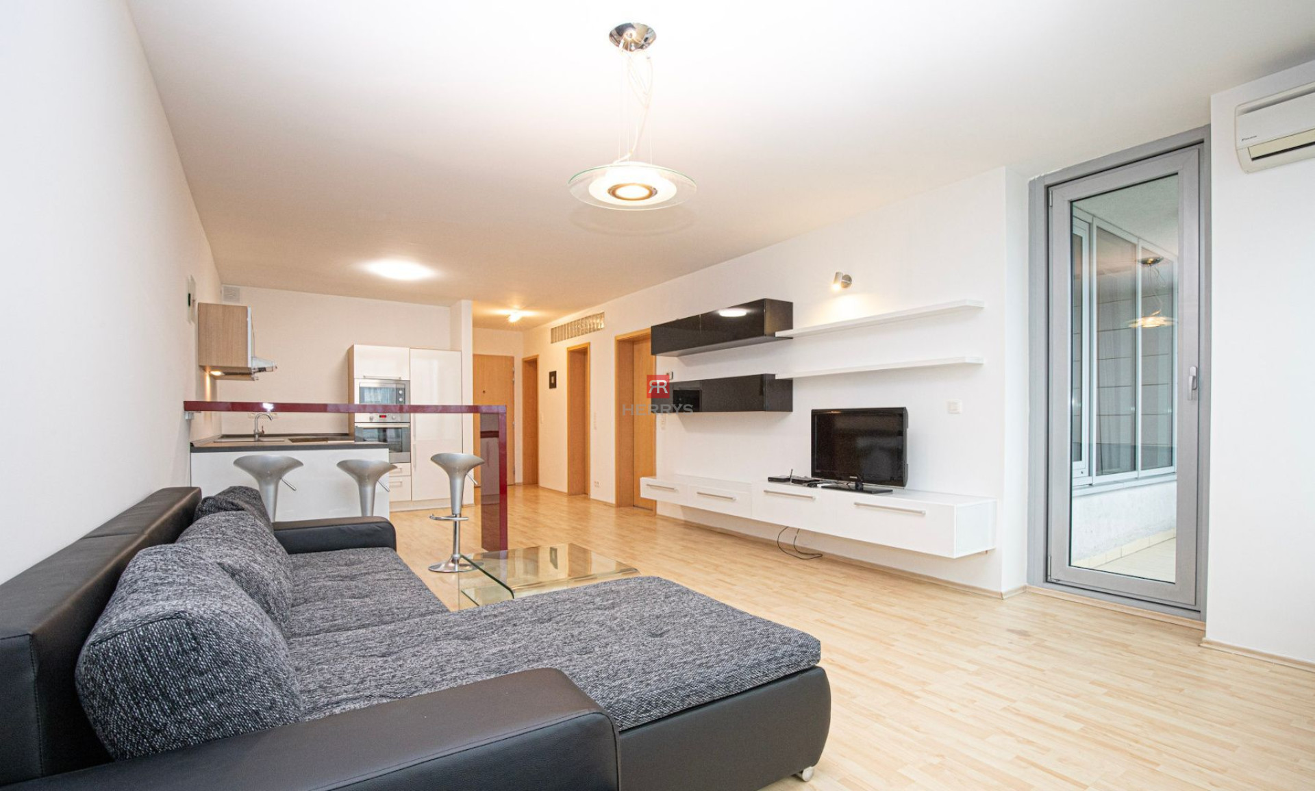 HERRYS - For rent modern 2 rooms apartment with parking place in project III Towers