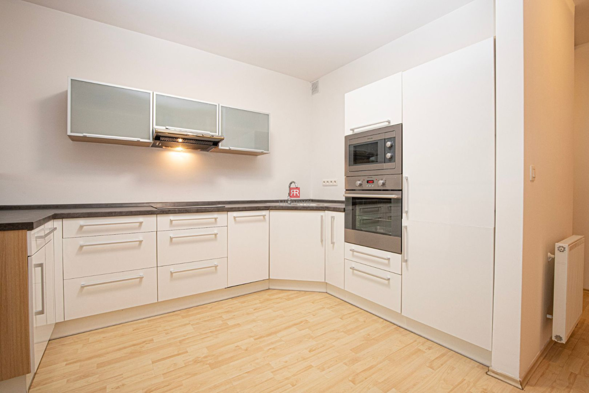HERRYS - For rent modern 2 rooms apartment with parking place in project III Towers