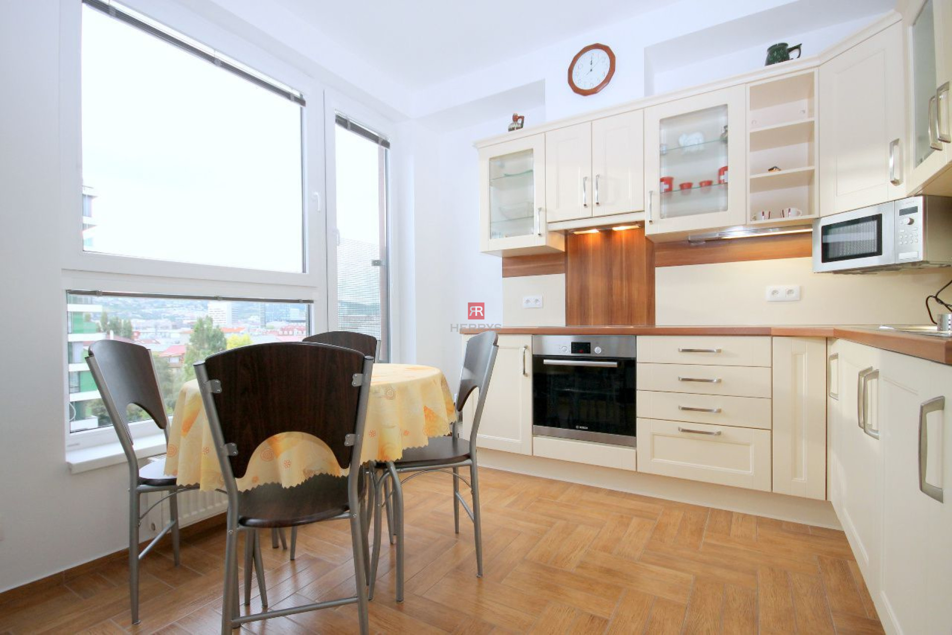 HERRYS - Na prenájom 2 izbový byt v novostavbe Viktória s internetom a garážovým státím