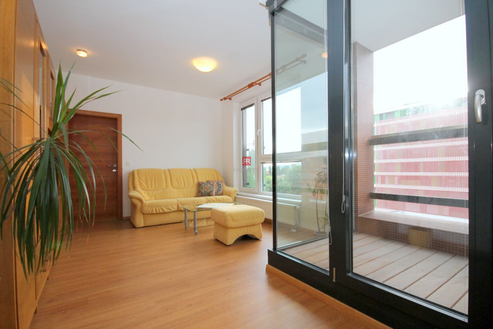 HERRYS - Na prenájom 2 izbový byt v novostavbe Viktória s internetom a garážovým státím