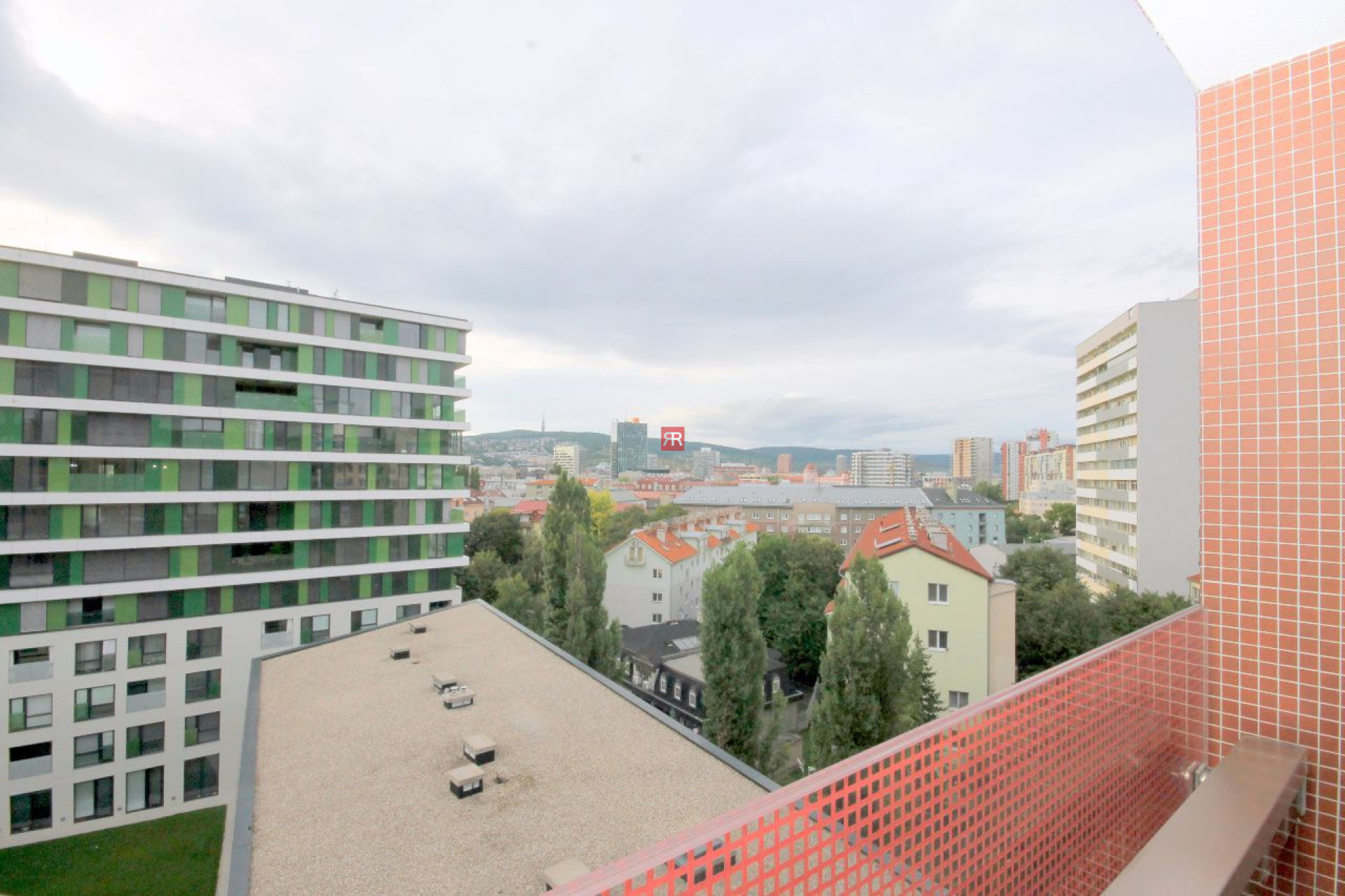 HERRYS - Na prenájom 2 izbový byt v novostavbe Viktória s internetom a garážovým státím