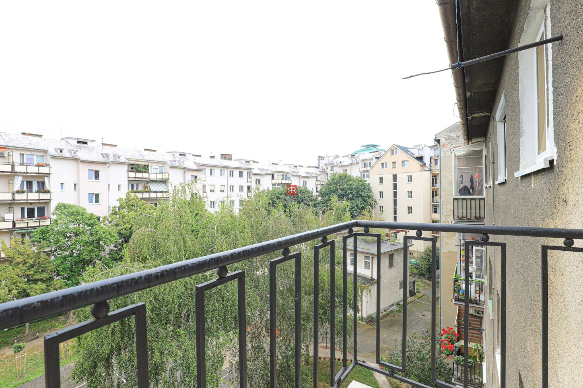 HERRYS - Na prenájom útulný a svetlý 2 izbový byt, v širšom centre mesta na Jiskrovej ulici
