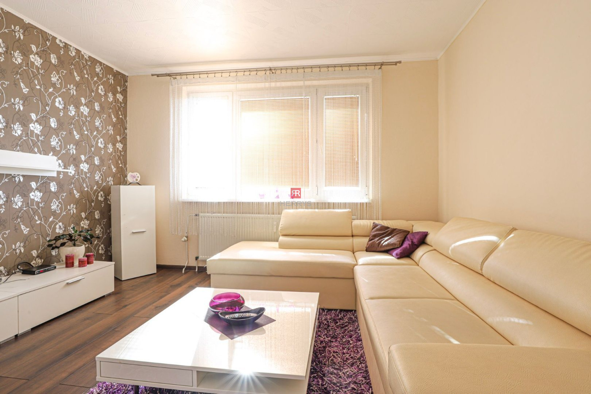 HERRYS - Furnished 3 bedroom apartment with a loggia for rent in Petržalka