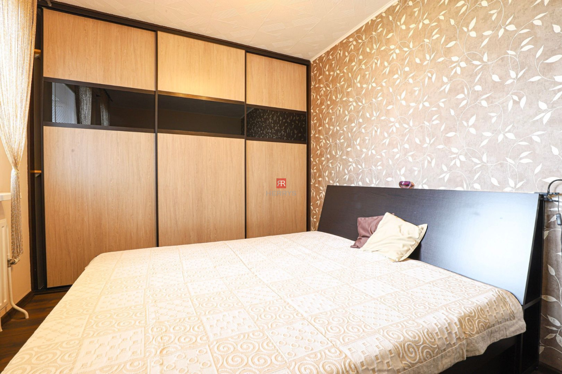 HERRYS - Furnished 3 bedroom apartment with a loggia for rent in Petržalka