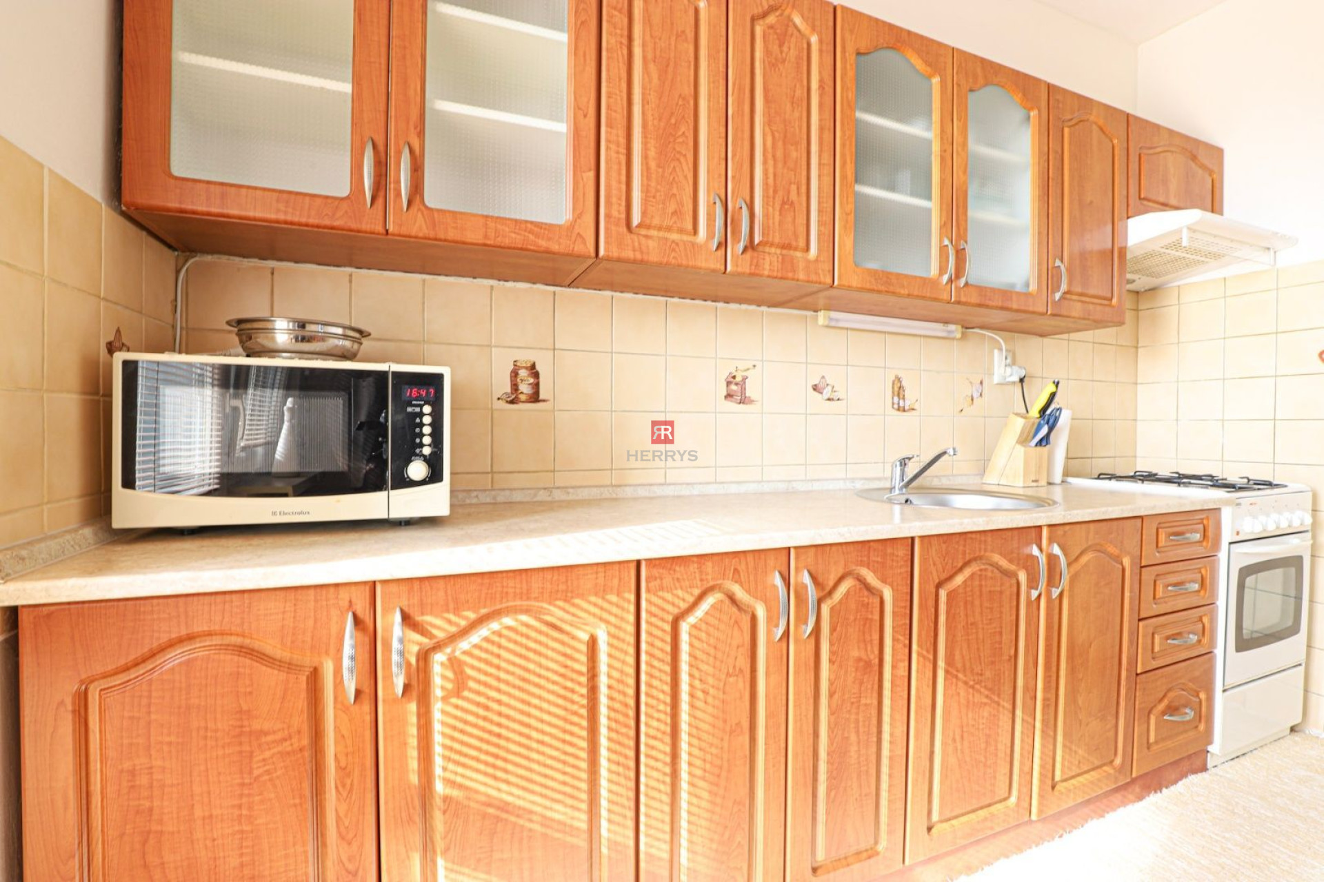 HERRYS - Furnished 3 bedroom apartment with a loggia for rent in Petržalka