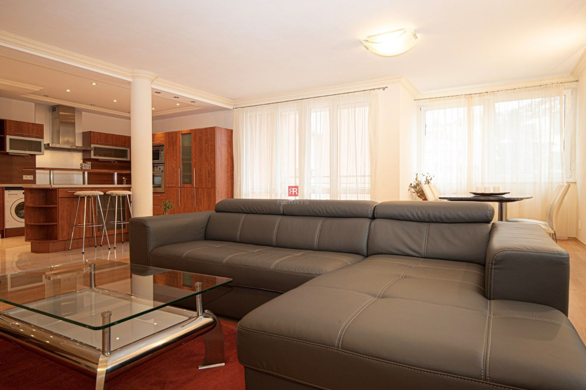 HERRYS - For rent spacious 3 bedroom apartment with garage in a popular location Dúbravky