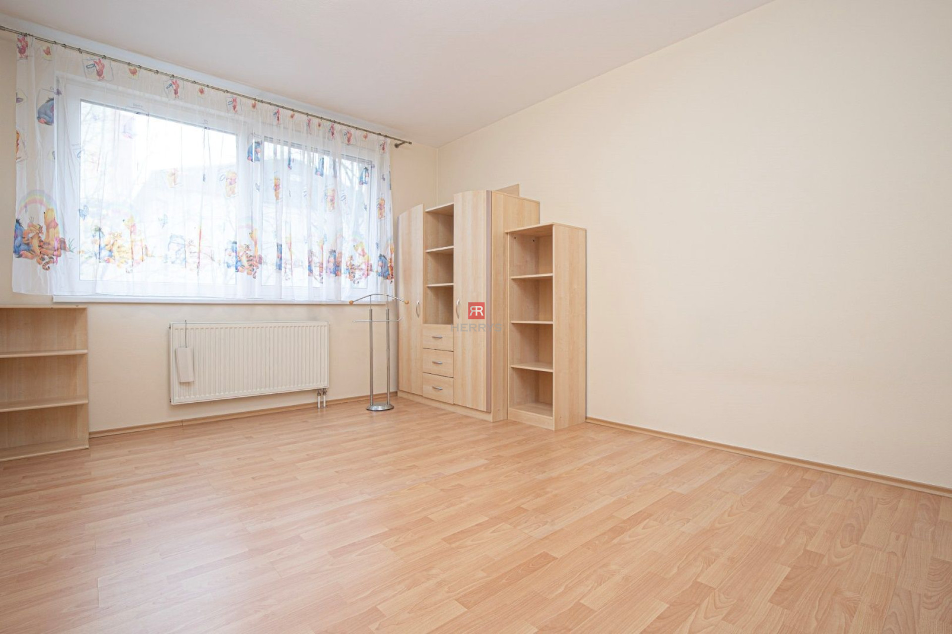 HERRYS - For rent spacious 3 bedroom apartment with garage in a popular location Dúbravky