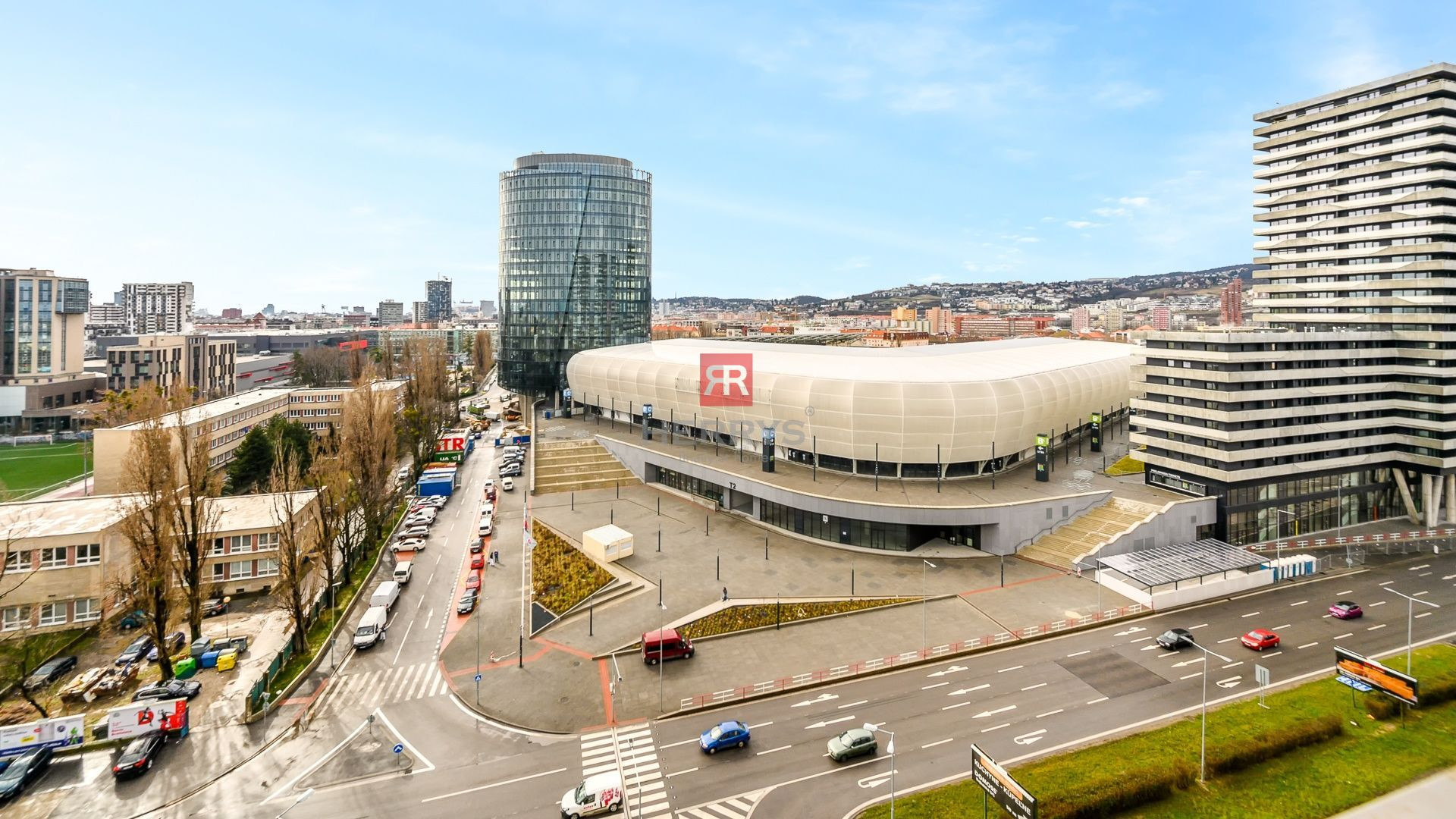 HERRYS - Na prenájom kompletne zariadený 2-izbový byt s garážovým státím v komplexe III VEŽE