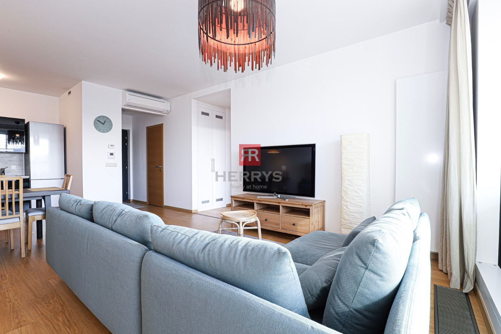 HERRYS - Na prenájom 3 izbový zariadený byt s lodžiou &nbsp;v Panorama City s výhľadom na Dunaj