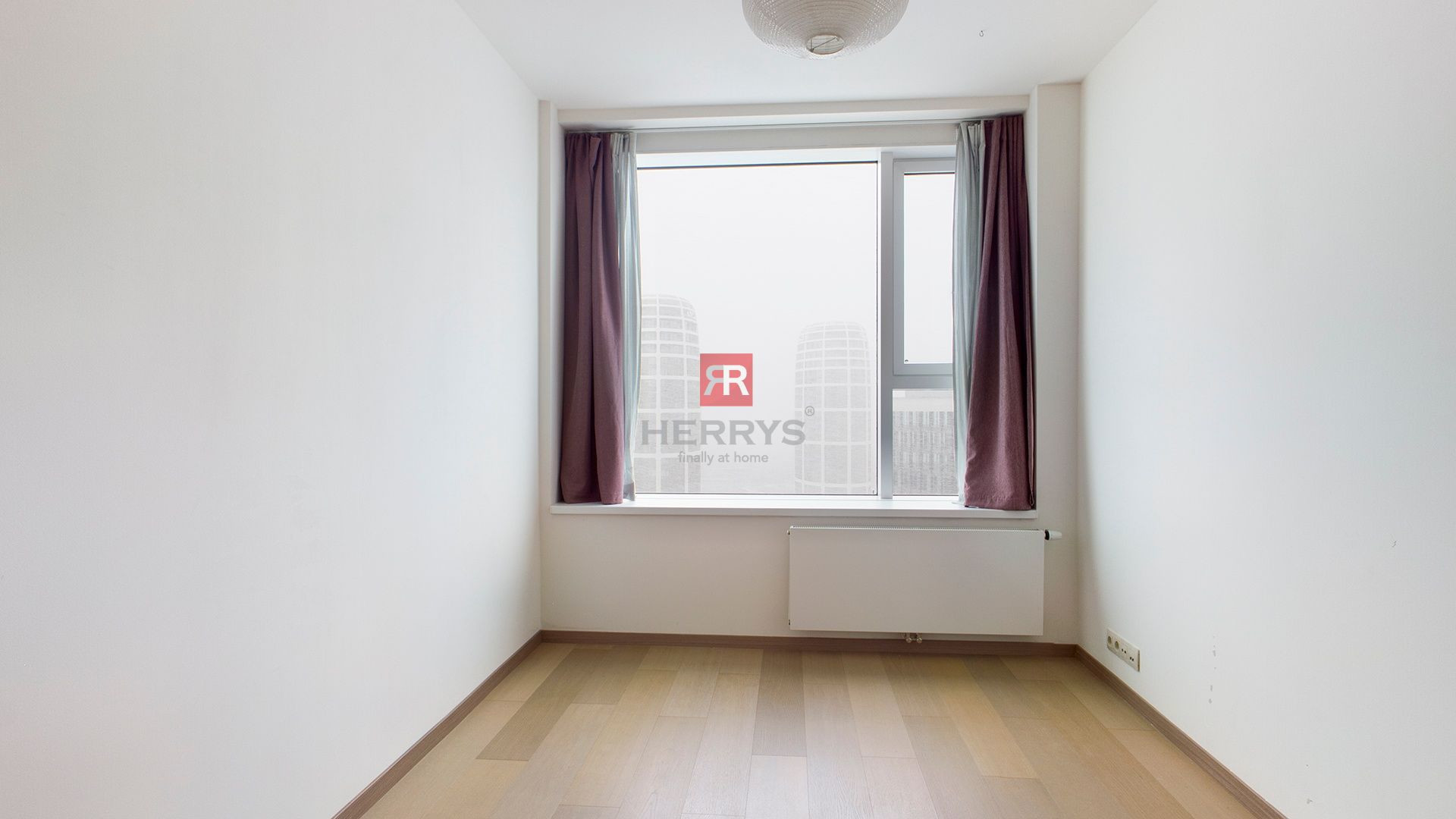 HERRYS - For rent a spacious 3 bedroom apartment with an exceptional view in PANORAMA CITY